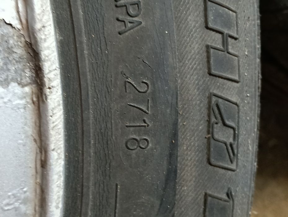 Джанти 16" с гуми 205/55/16 BMW E90 фейслифт комплект