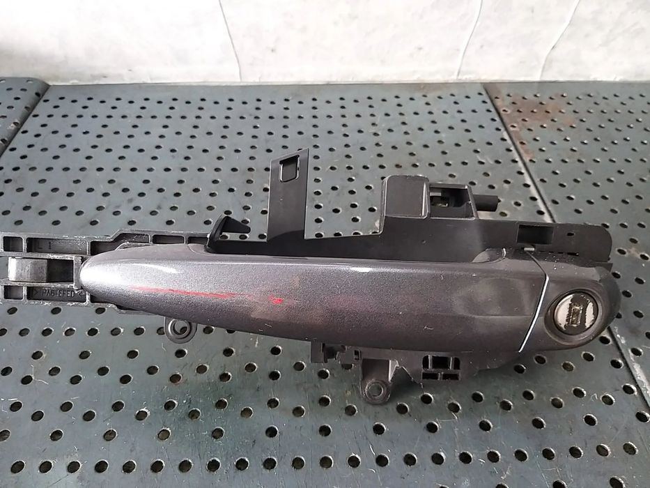 Maner usa stanga fata bmw seria 1 e87