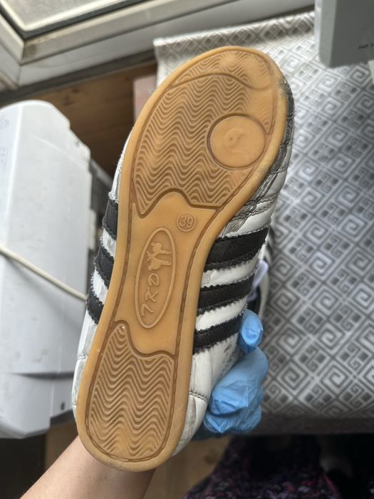 Продам обувь 39,23,27 размера