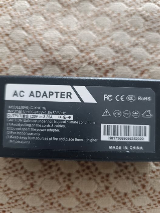 Зарядки на ноутбуки разные