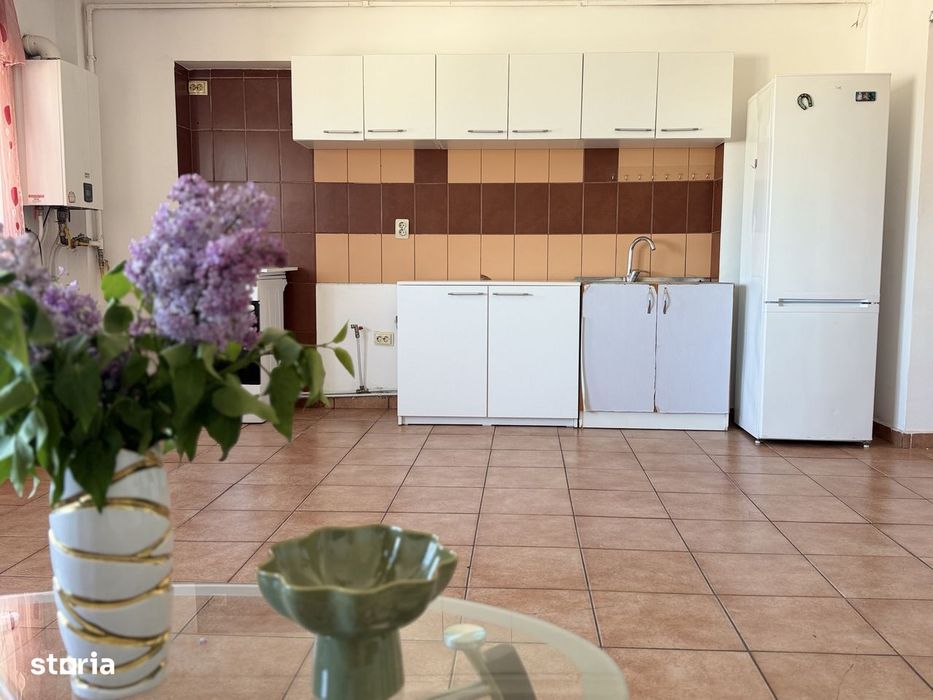 Panoramă unică, spațiu generos! 3 camere Cora!