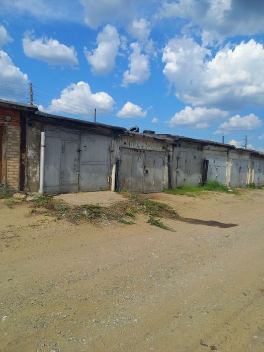 Продам гараж в 9 обществе