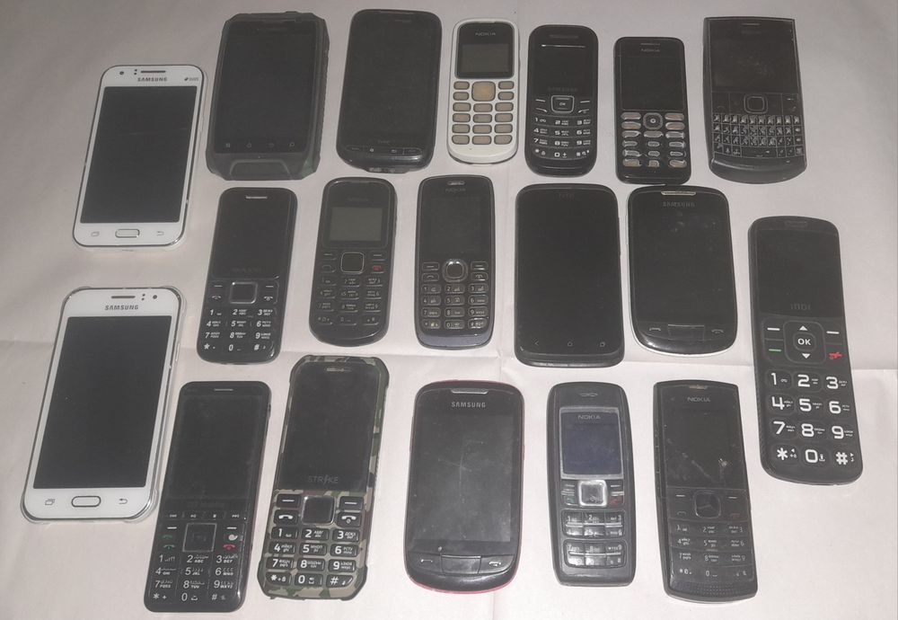 Телефоны на запчасти либо восстановление