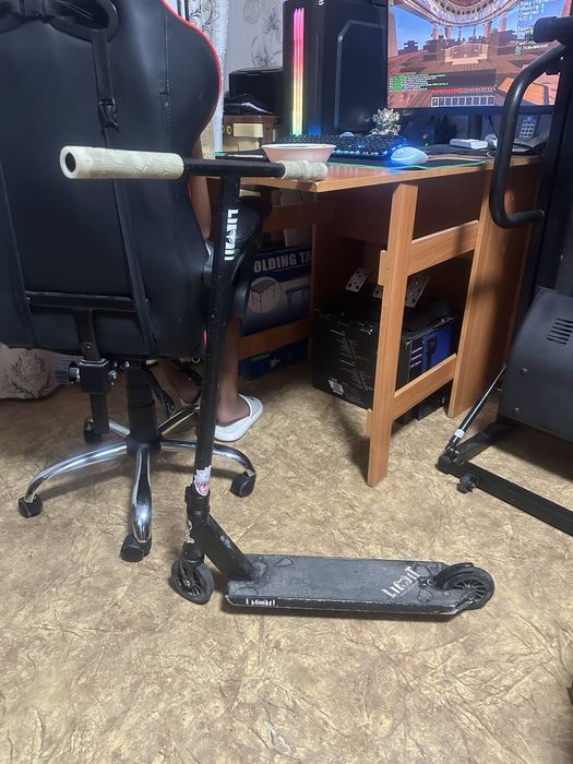 Продам трюковой самокат