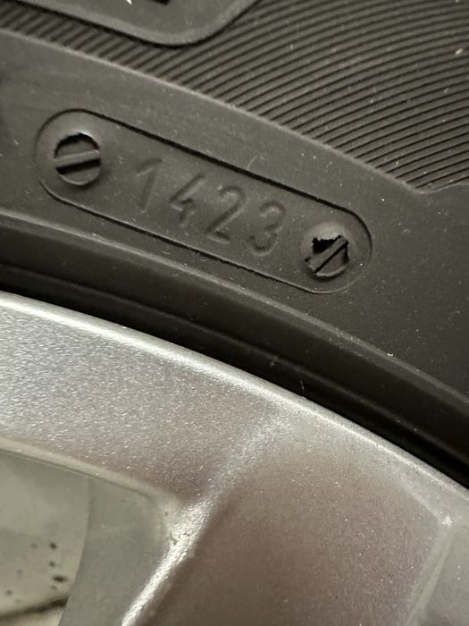 Джанти 16 цола с Датчици и Летни гуми - Дачия