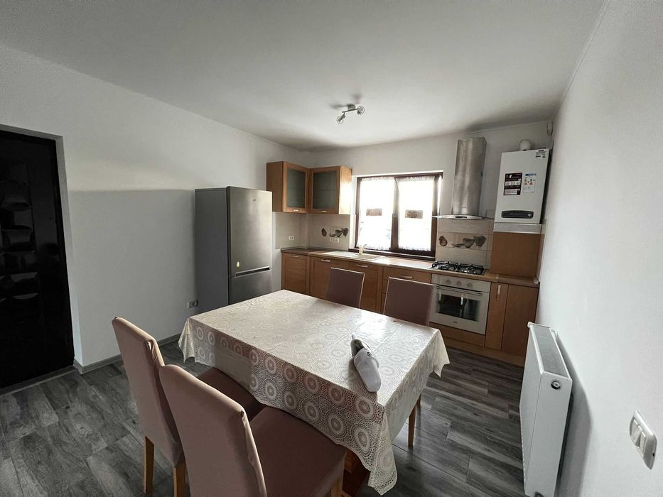 PROPRIETAR | Apartament cu 3 camere de inchiriat | Mobilat si utilat | Cladire noua izolata