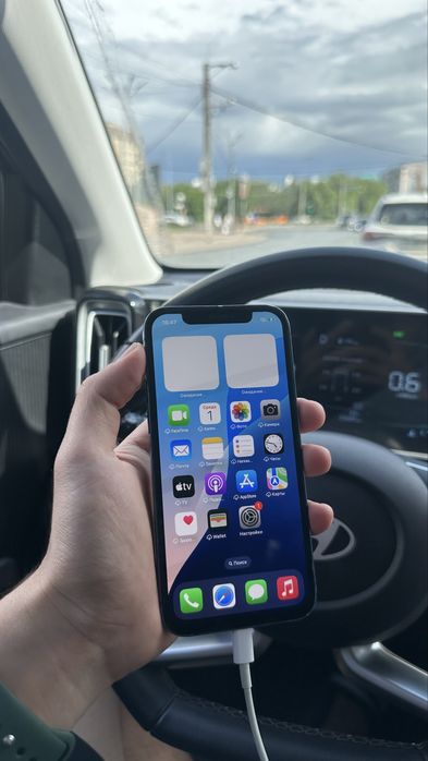 Iphone 12 64gb.
