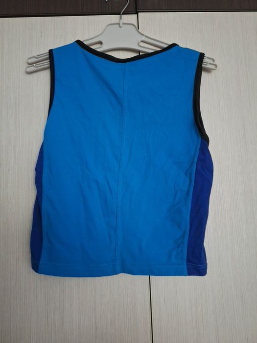 Top elastic pentru sport
