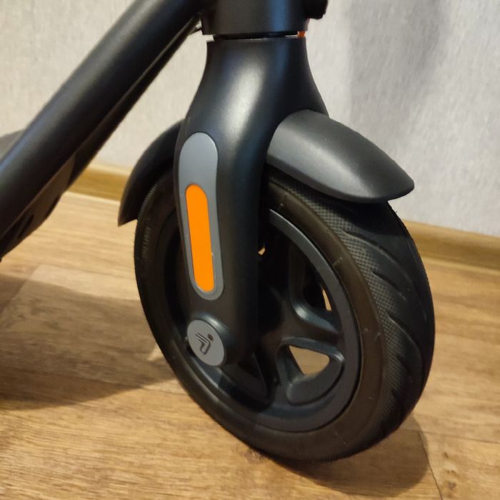 Электросамокат Ninebot Kickscooter F2 Plus