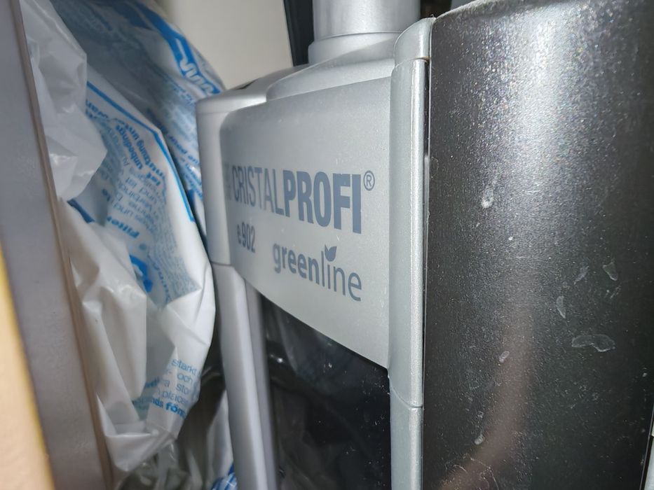 Vând acvariu 126 l eheim cu filtru extern