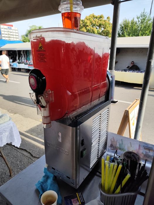 Mașină de înghețată