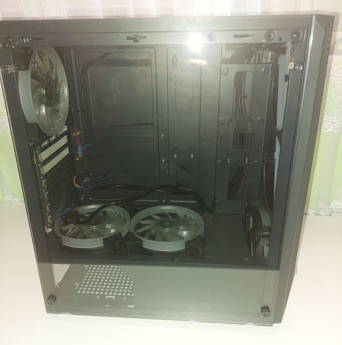 Carcasă PC Gaming RGB