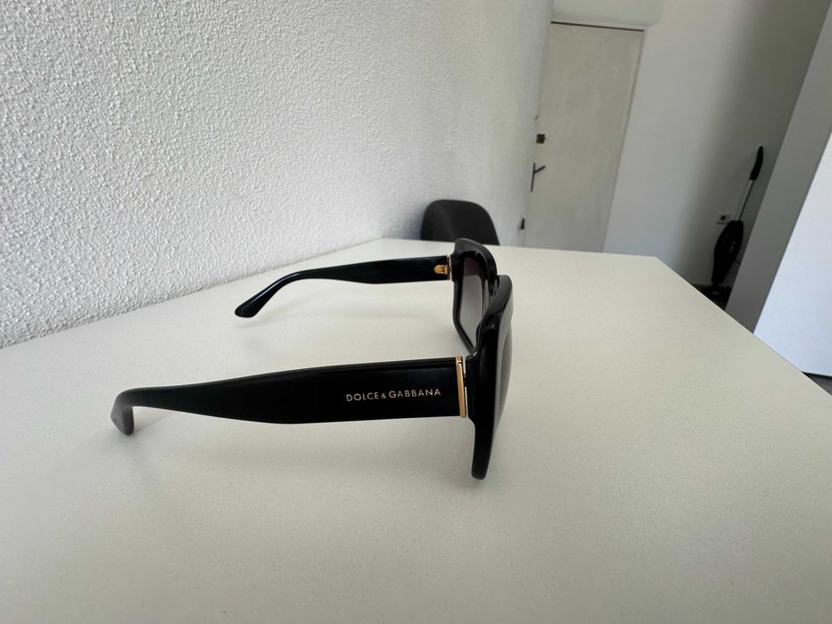 Продавам  дамски слънчеви очила  DOLCE&GABBANA !