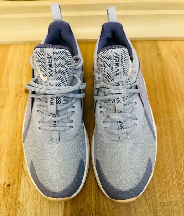 Adidasi dama Nike
