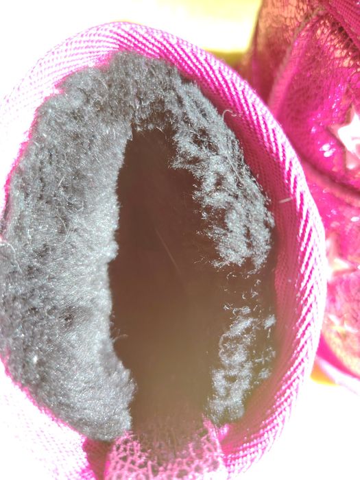 Новые тёплые уги на девочку