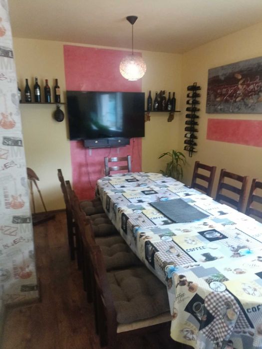 372-Продава се двуетажна масивна вила в местността "Стражецки Лозя"