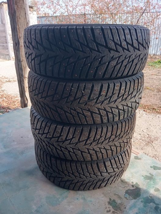 Продам шины р16 зимние