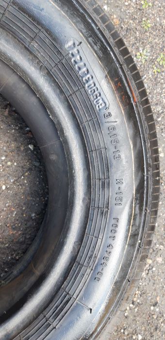 Продам две шины с камерой СССР 155/87-13.