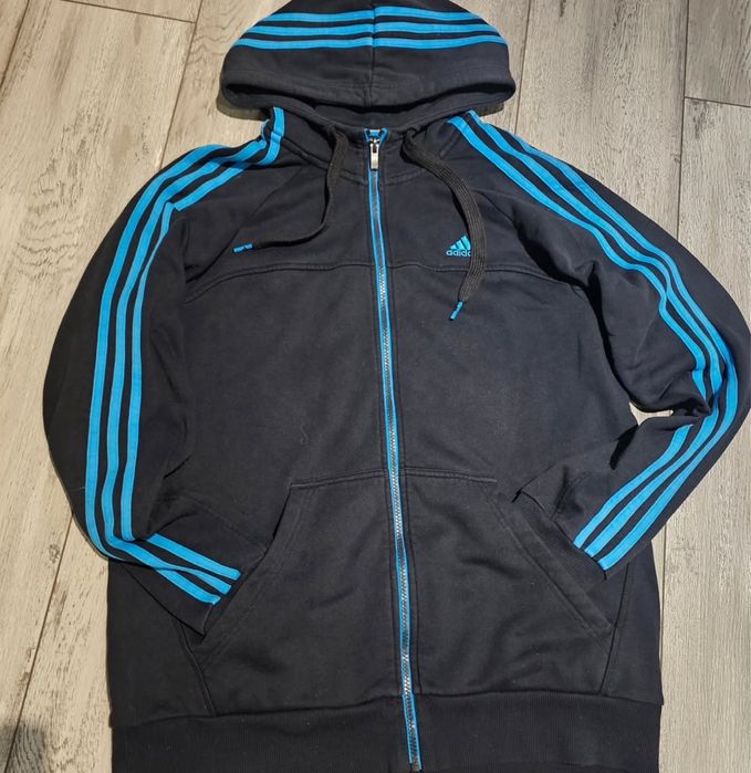 Adidas essentials суичър