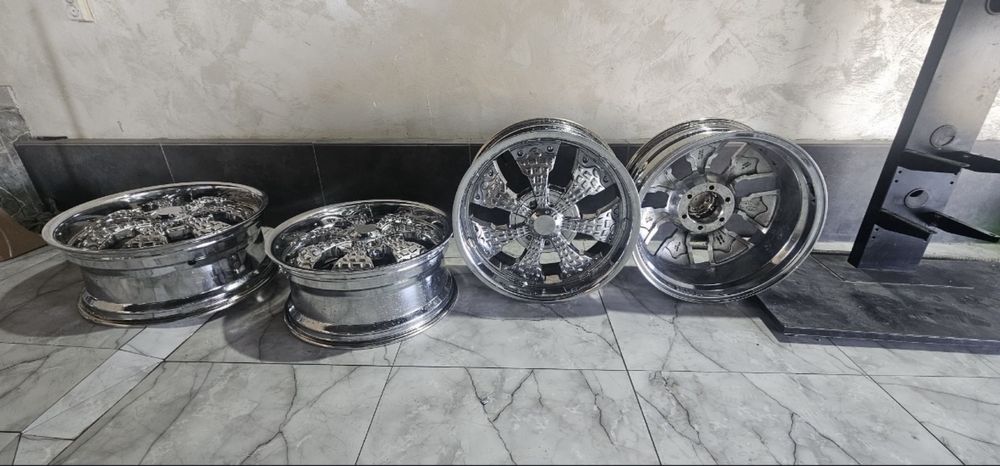 Продам диски R20. .