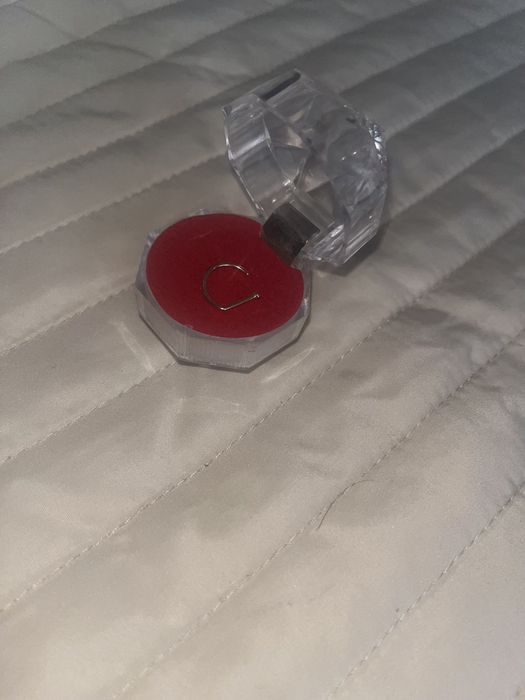 Pierce de nas din zirconiu