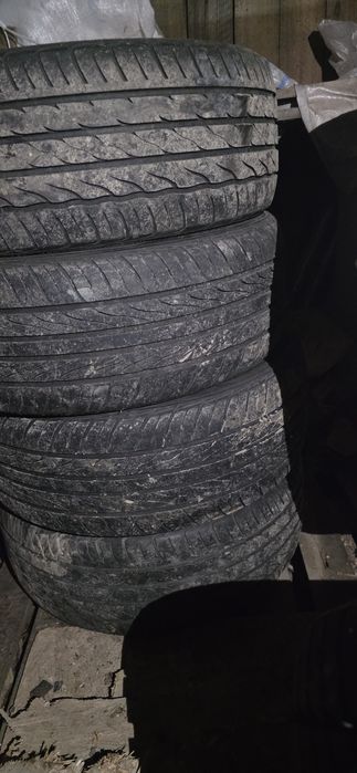 De Vanzare 2 seturi de roti pentru  HONDA