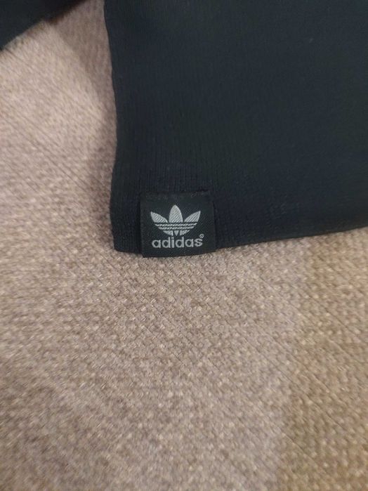 Шарф Adidas Originals.