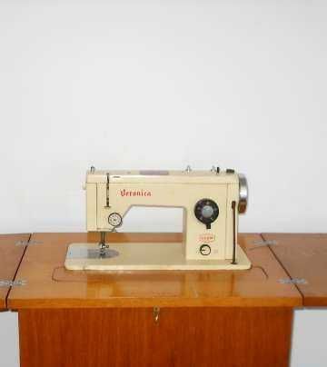 Masina de cusut Veronica