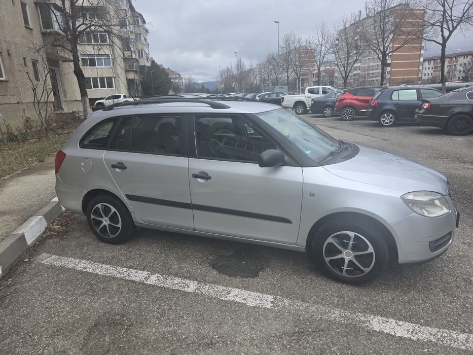 Skoda fabian 2  an2009