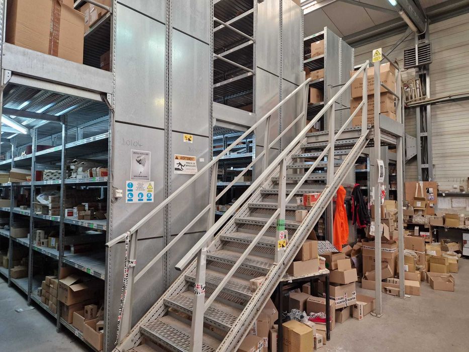 Rafturi profesionale arhiva si service