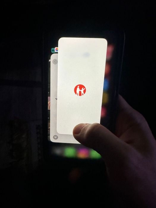 Срочно продам Айфон 11