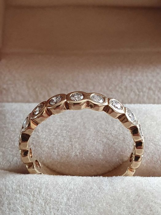 Eleganta Eternity Memory cu diamante naturale 0,65ct