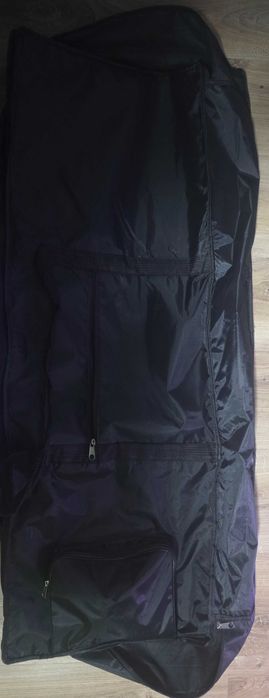 Korg PA600 + състейн педал + експрешън педал + калъф