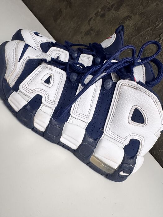 Nike air more uptempo