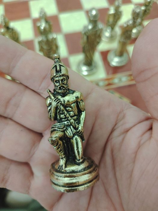 Шахматы Нарды шашки
ручная работа
цена 700$