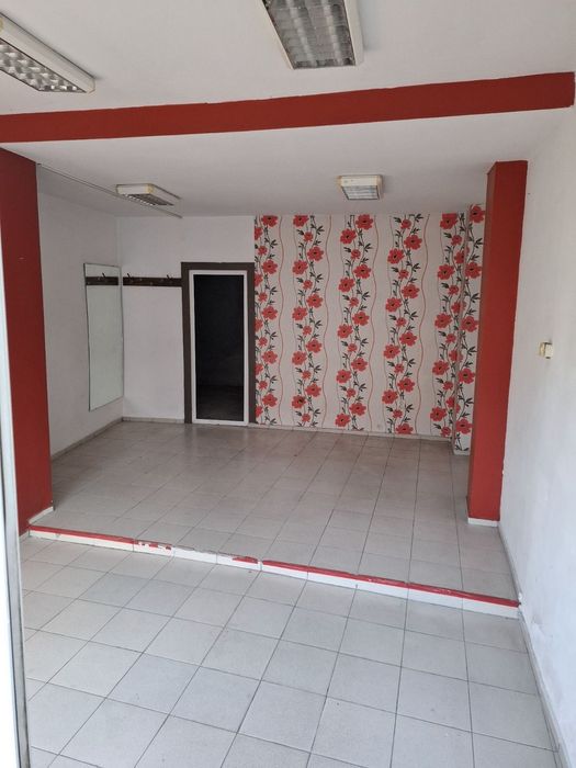 Дава се под наем Магазин в Варна, Левски - 30 кв.м за 102 € - Снимка #1
