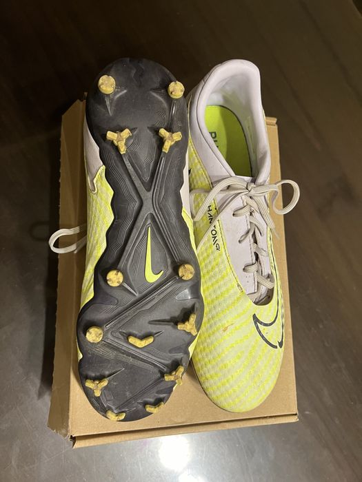 Бутонки Nike phantom