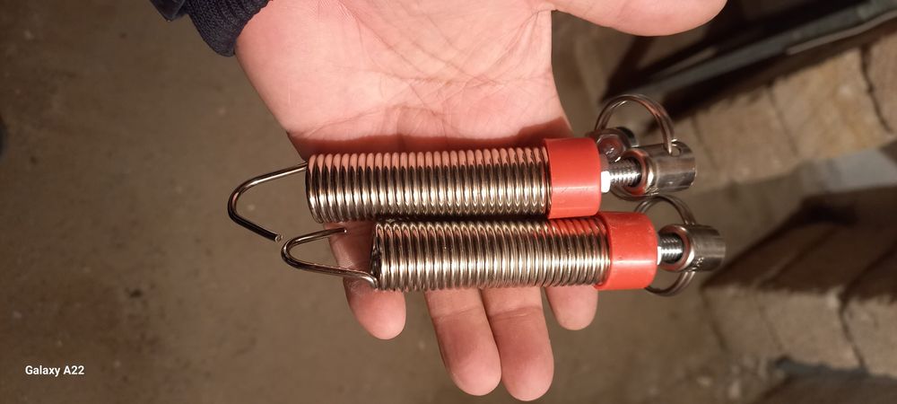 Пружины для багажника