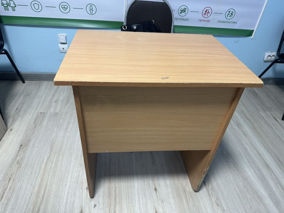 Столы письменные 8 шт (в Алматы)