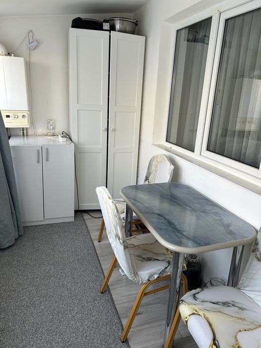 Inchiriez apartament in Campia Turzii