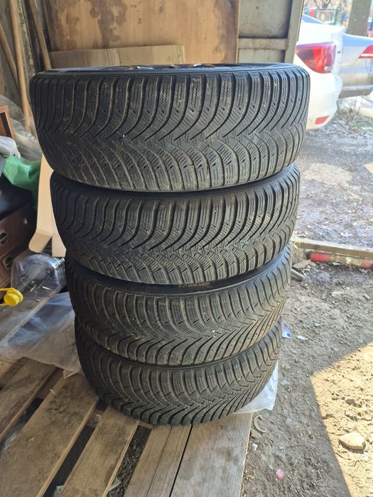 Jante aliaj 16"Wolkswagen cu anvelope de iarna 205/55/16