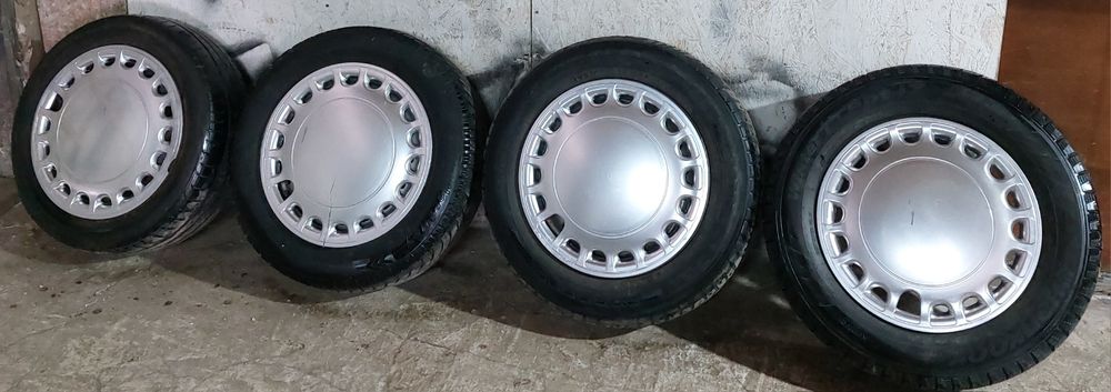 Продам Зачасти на Мерс 124