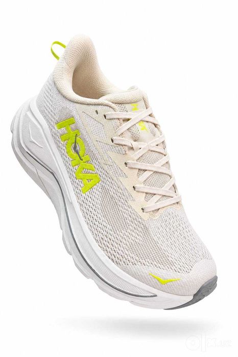 Кроссовки HOKA Challenger 8, размеры от 40 до 44.