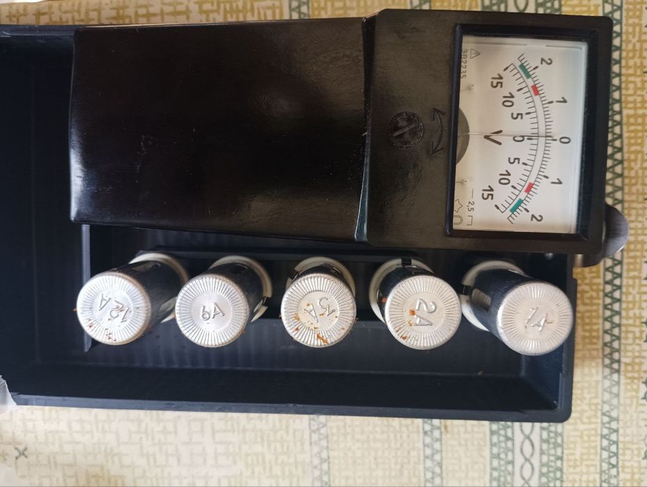 Вольтметр аккумуляторный (нагрузочная вилка). Производство СССР.