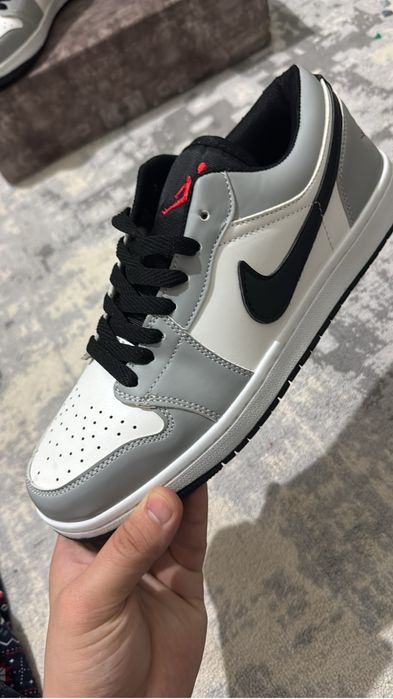 Кроссовки Nike новые