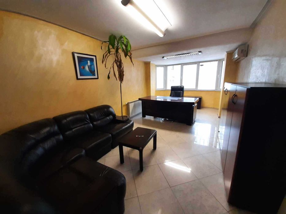 Продава се Тристаен апартамент в София, Център - 123 кв.м за 2358 €/кв.м - Снимка #11