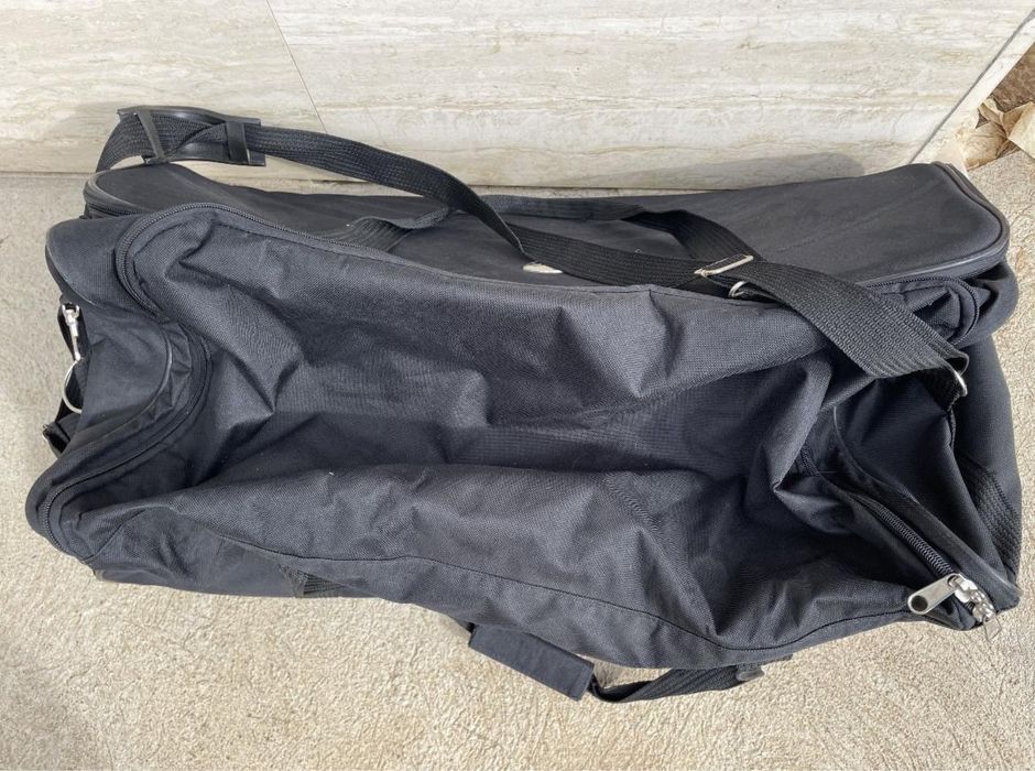 Troler, geantă in stare foarte bună