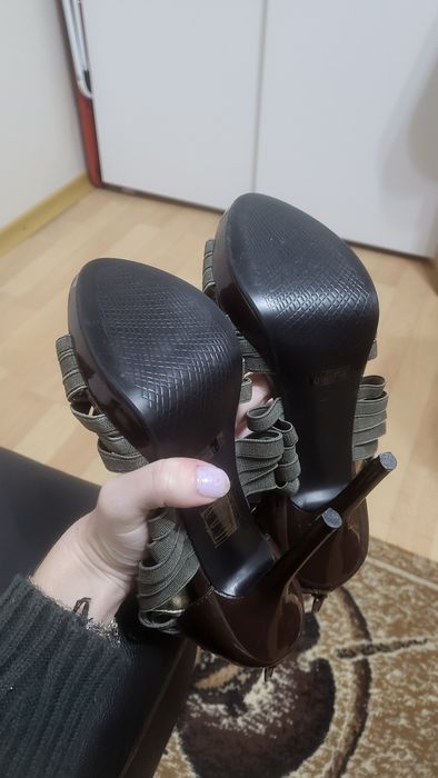 Нови високи токчета