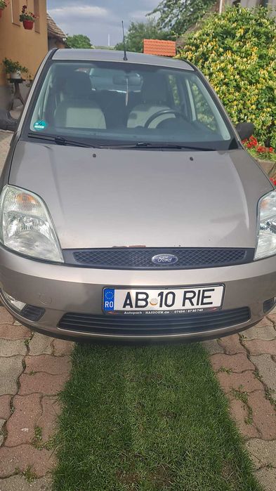 FORD Fiesta 2002 — imagine 2