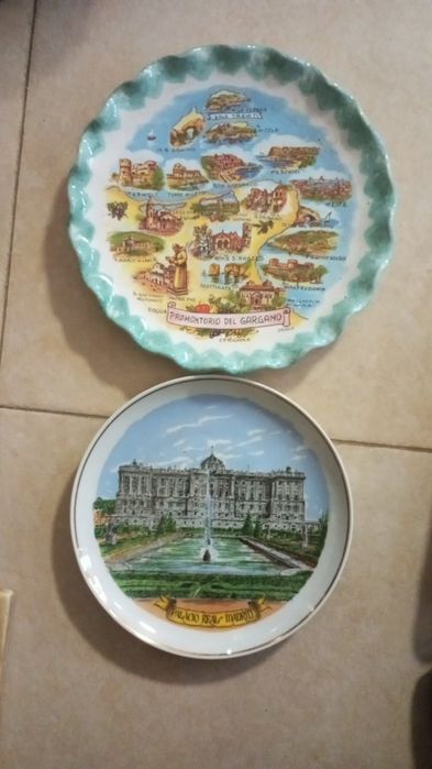 Разпродажба чинии за стена